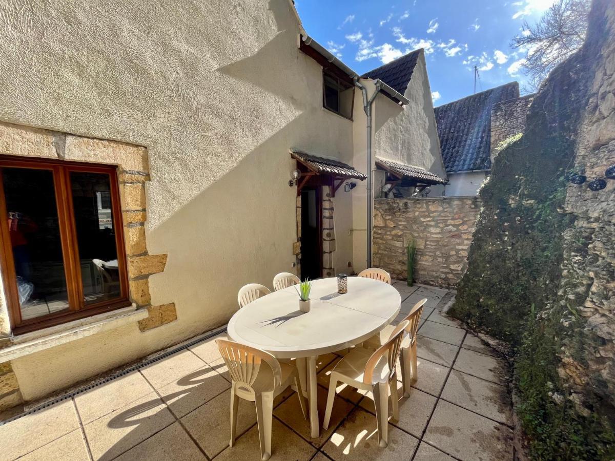 Maison De Vacances En Perigord Монтиняк Екстериор снимка